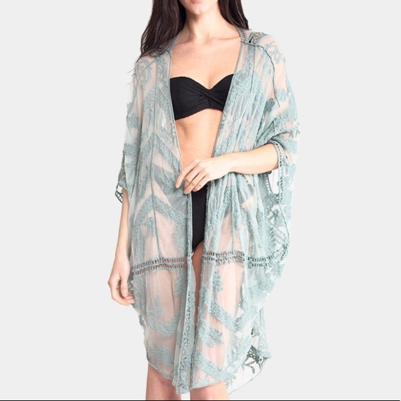 Ponchos/Coverups - Picture 5 of 8